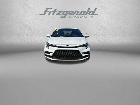 Used 2026 Toyota Corolla SE w/ SE Package FWD image 2