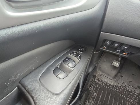 Used 2018 Nissan Pathfinder SL w/ SL Premium Package AWD/4WD image 35