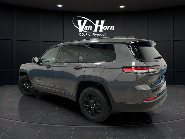 Used 2024 Jeep Grand Cherokee L Laredo AWD/4WD image 5