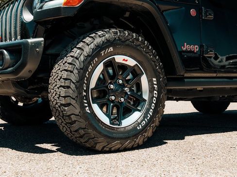 Used 2021 Jeep Wrangler Unlimited Rubicon AWD/4WD image 12