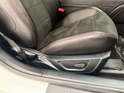 Used 2022 Ford Mustang GT Premium w/ Equipment Group 401A image 17