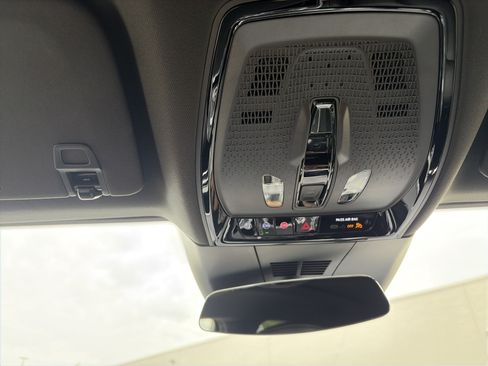 Used 2025 Cadillac Lyriq Sport w/ LPO, Floor Liner Package AWD/4WD image 32