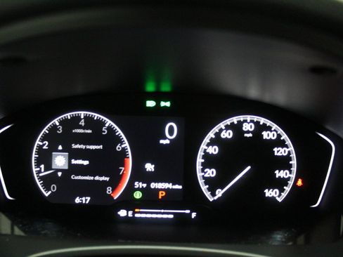 Certified 2022 Honda Civic EX image 29