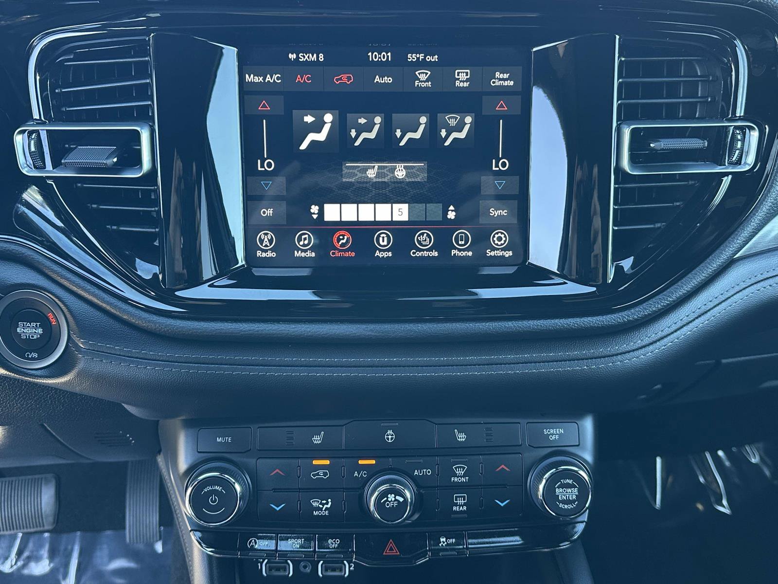 Used 2024 Dodge Durango SXT w/ SXT Blacktop Group AWD/4WD image 13