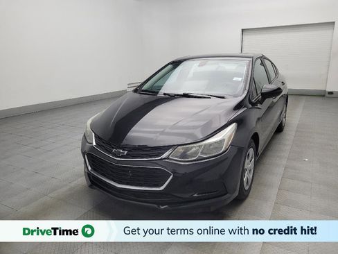 Used 2018 Chevrolet Cruze LS image 1