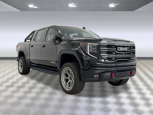 Used 2024 GMC Sierra 1500 AT4 w/ Technology Package AWD/4WD image 7