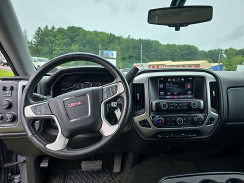Used 2015 GMC Sierra 1500 SLE w/ SLE Value Package AWD/4WD image 16