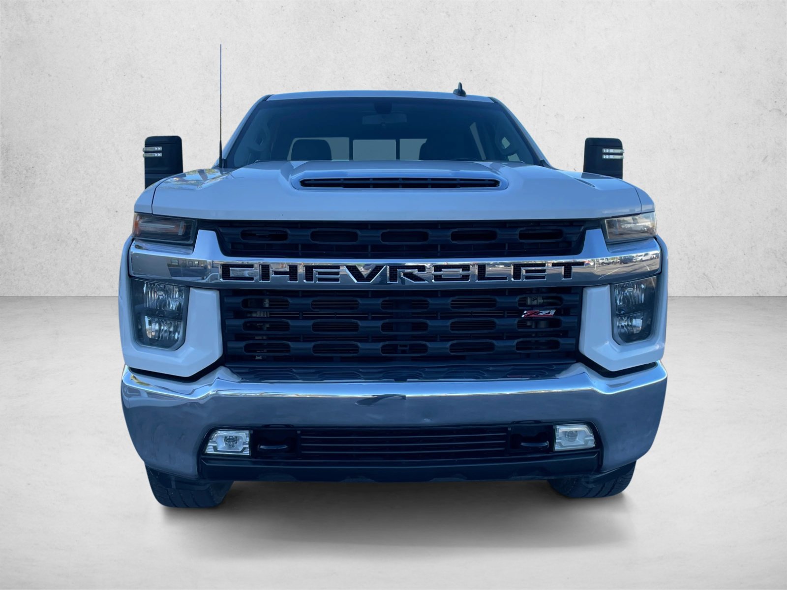 Used 2020 Chevrolet Silverado 2500 LT AWD/4WD image 2