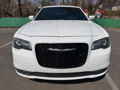 Used 2016 Chrysler 300 S image 2