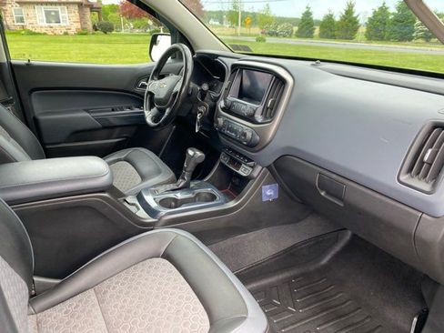 Used 2021 Chevrolet Colorado Z71 AWD/4WD image 21