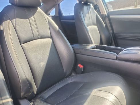 Used 2018 Honda Civic Touring image 35