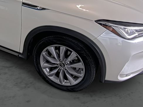 Used 2020 INFINITI QX50 Luxe AWD/4WD image 16
