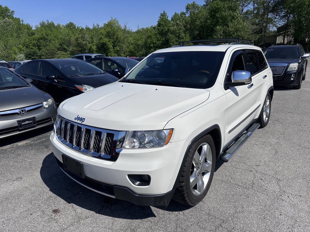 Used 2012 Jeep Grand Cherokee Overland AWD/4WD image 2