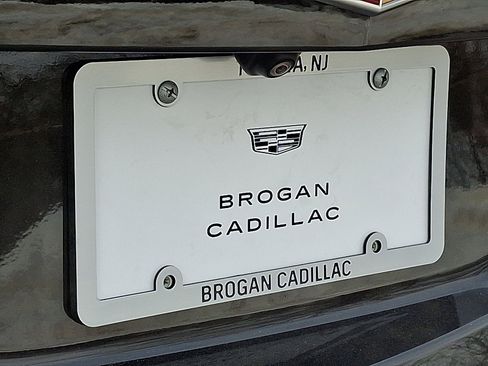 Certified 2023 Cadillac XT4 Luxury w/ Cold Weather Package image 12