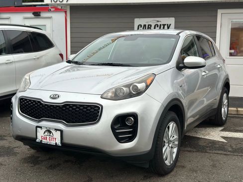 Used 2017 Kia Sportage LX image 1