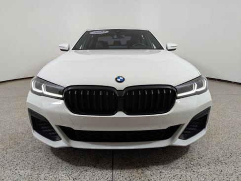 Used 2023 BMW 540i w/ M Sport Package RWD image 2