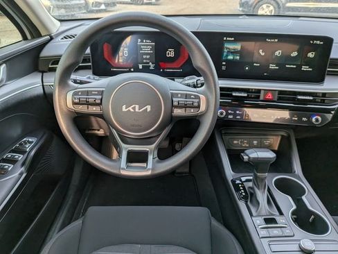 New 2026 Kia K5 LXS FWD image 17