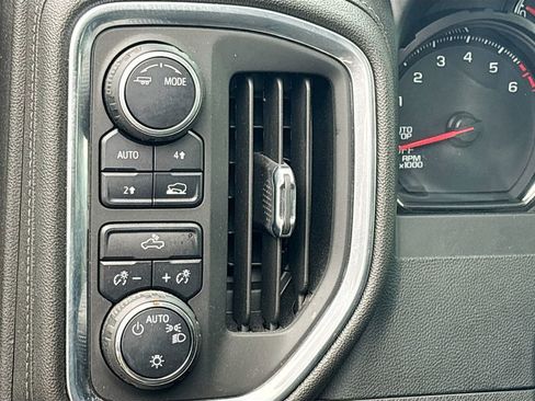 Used 2022 Chevrolet Silverado 1500 Limited LT AWD/4WD image 10
