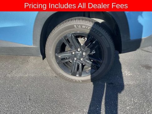 Used 2025 Chevrolet Trax ACTIV w/ Driver Confidence Package FWD image 3