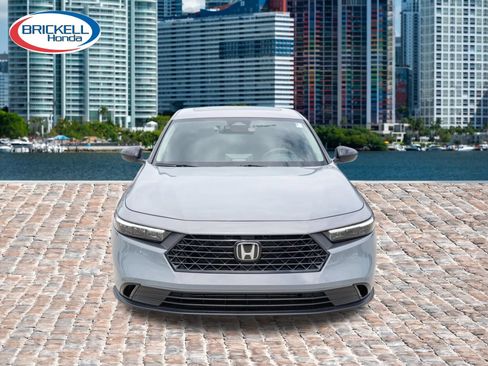 Certified 2025 Honda Accord SE image 2