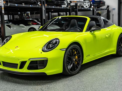 Used 2018 Porsche 911 Targa 4 GTS image 5
