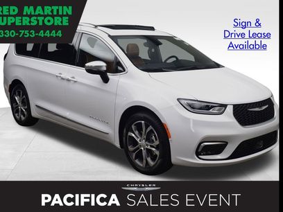 New 2026 Chrysler Pacifica Pinnacle w/ Trailer Tow Group