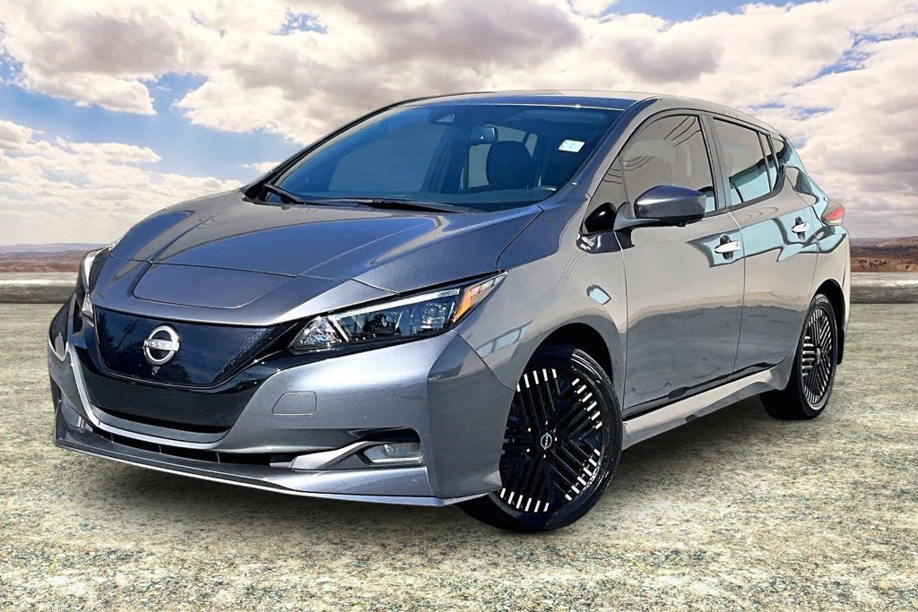 Used 2023 Nissan Leaf SV Plus FWD image 3