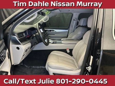 Used 2023 Jeep Grand Wagoneer L 4WD w/ Flexible Seating Group image 23