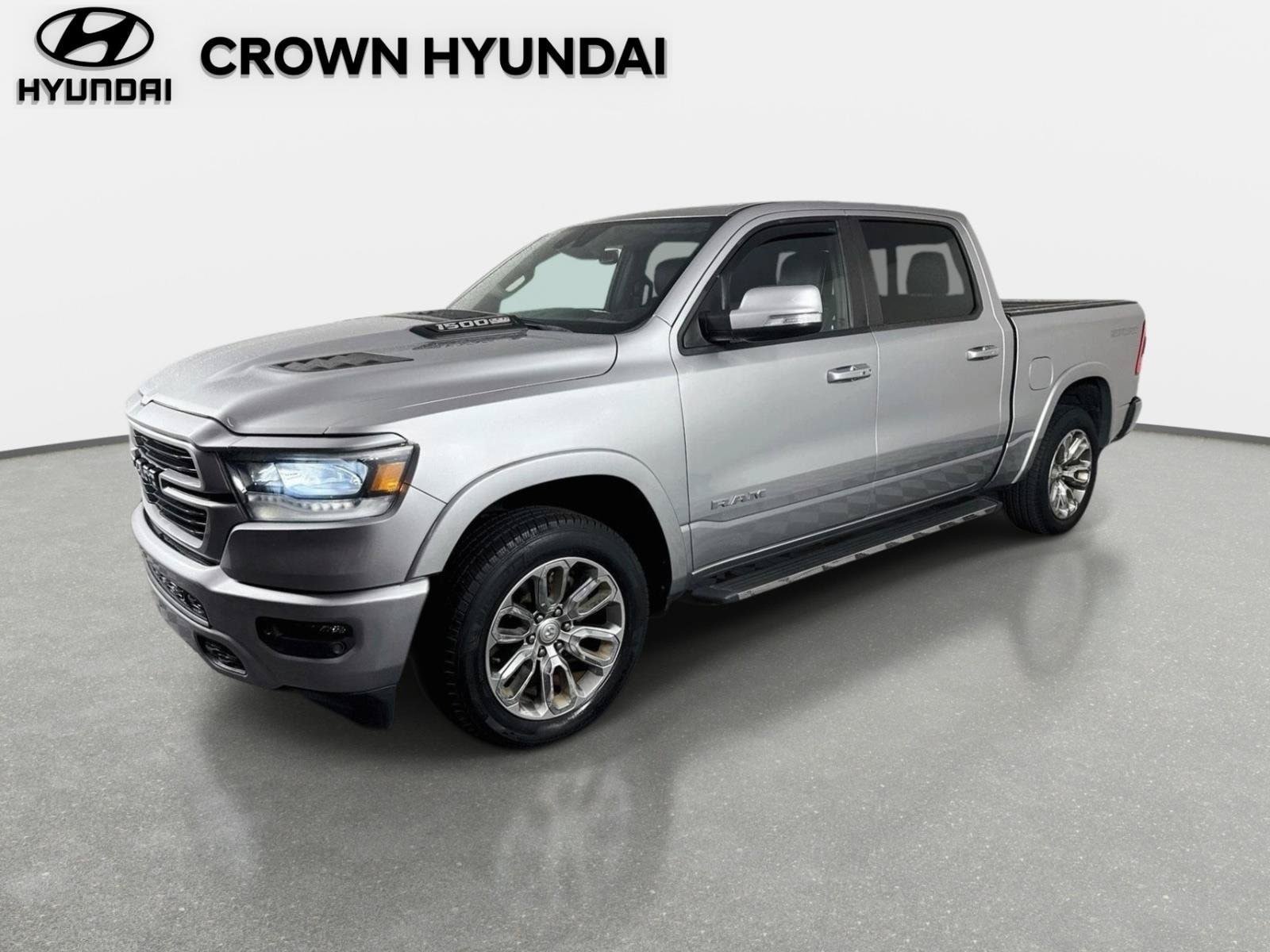 Used 2021 RAM 1500 Laramie AWD/4WD image 1