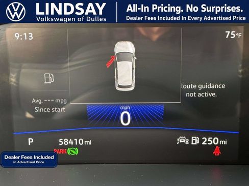 Used 2024 Volkswagen Tiguan SE w/ Panoramic Sunroof Package FWD image 26