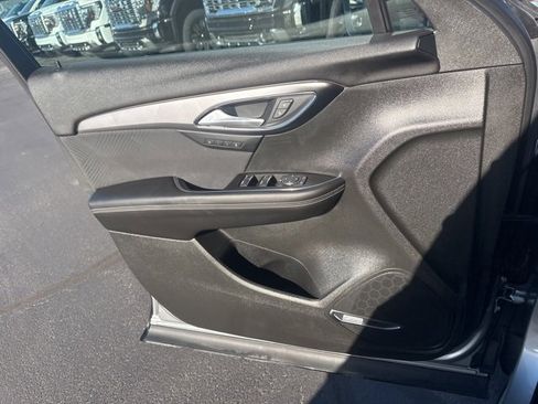 Used 2025 Buick Envision Sport Touring image 16