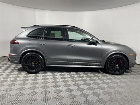 Used 2017 Porsche Cayenne GTS AWD/4WD image 7