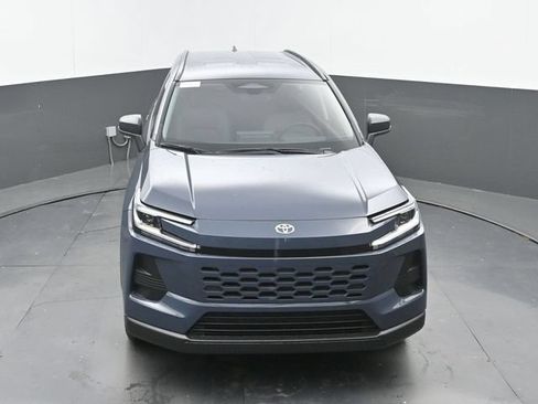 Used 2026 Toyota RAV4 LE FWD image 28