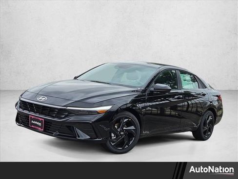New 2026 Hyundai Elantra SEL Sport FWD image 1