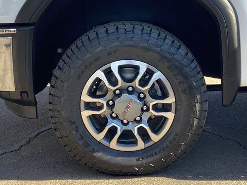 Used 2025 GMC Sierra 3500 SLE image 28