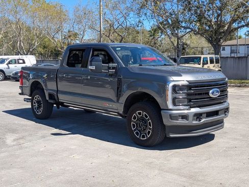 Used 2026 Ford F350 Platinum image 3
