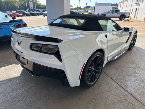 Used 2019 Chevrolet Corvette Z06 image 3