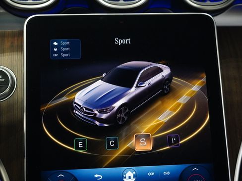 Used 2025 Mercedes-Benz C 300 4MATIC Sedan image 24