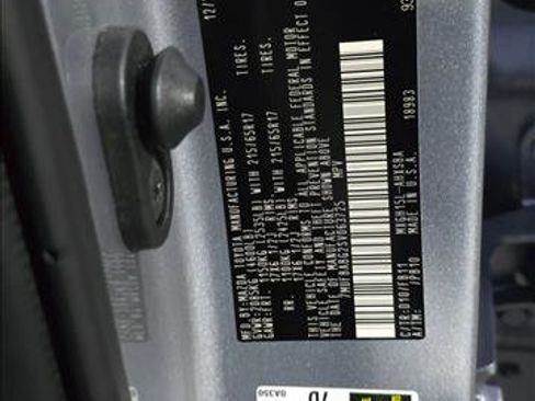 Used 2025 Toyota Corolla Cross AWD Hybrid image 17