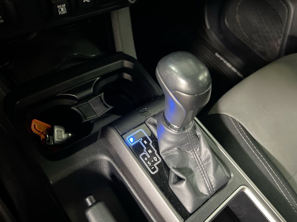 Used 2021 Toyota Tacoma TRD Off-Road AWD/4WD image 17