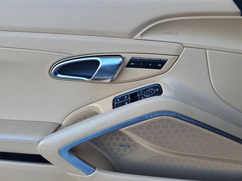 Used 2014 Porsche 911 Carrera S image 10