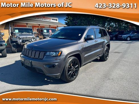 Used 2020 Jeep Grand Cherokee Altitude AWD/4WD image 1