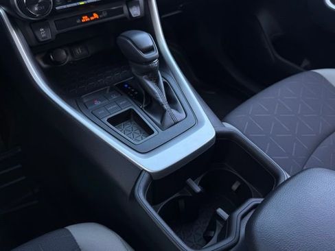 Used 2024 Toyota RAV4 XLE image 27