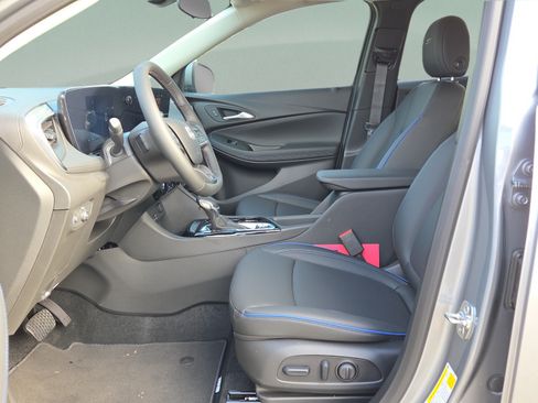 New 2026 Buick Encore GX Sport Touring w/ Comfort Package AWD/4WD image 25