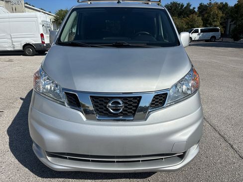 Used 2020 Nissan NV200 SV image 3
