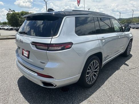 Used 2024 Jeep Grand Cherokee L Summit image 5