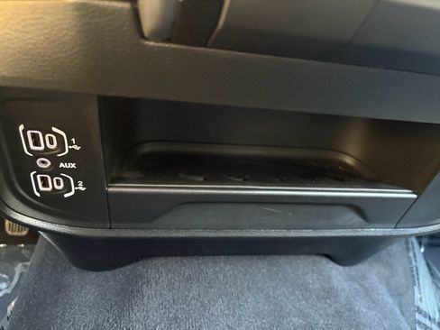 Used 2026 RAM 2500 Big Horn AWD/4WD image 22