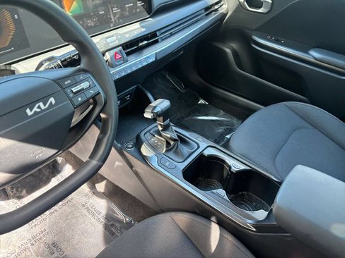 Used 2026 Kia K4 FWD image 40