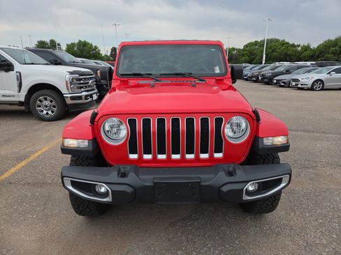 Used 2019 Jeep Wrangler Unlimited Sahara w/ Cold Weather Group AWD/4WD image 7
