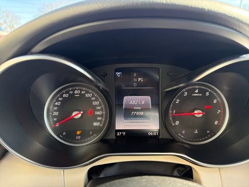 Used 2018 Mercedes-Benz C 300 Sedan image 16